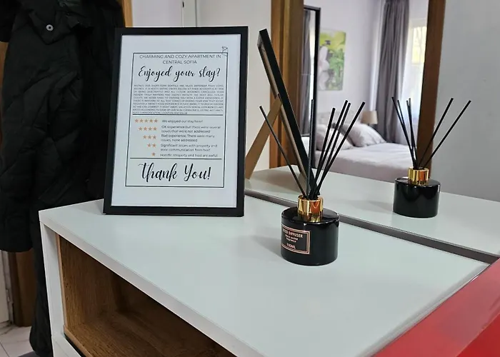 Urban Comfort 1br Near South Park With Balcony Apartament