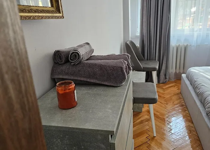 Urban Comfort 1br Near South Park With Balcony