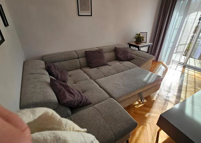 Urban Comfort 1br Near South Park With Balcony Apartament Sofia
